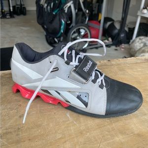 Women’s Reebok U Form Lifters, Size 11 *LIKE NEW